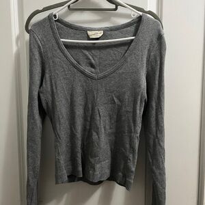 Universal Thread Charcoal Long Sleeve V-Neck Top